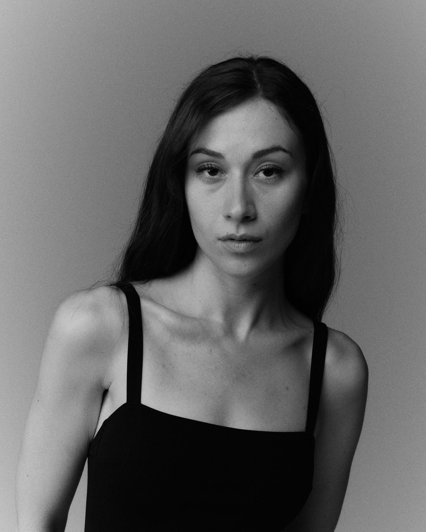 actor Victoria Valcheva large photo