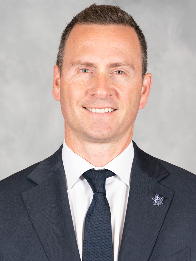 actor Steve Keogh large photo