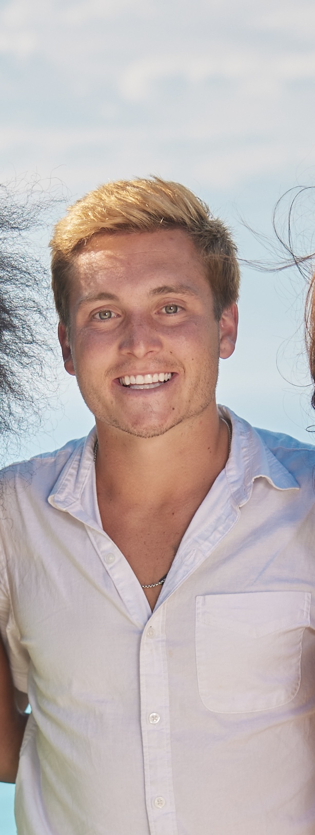 actor Shea Foster large photo