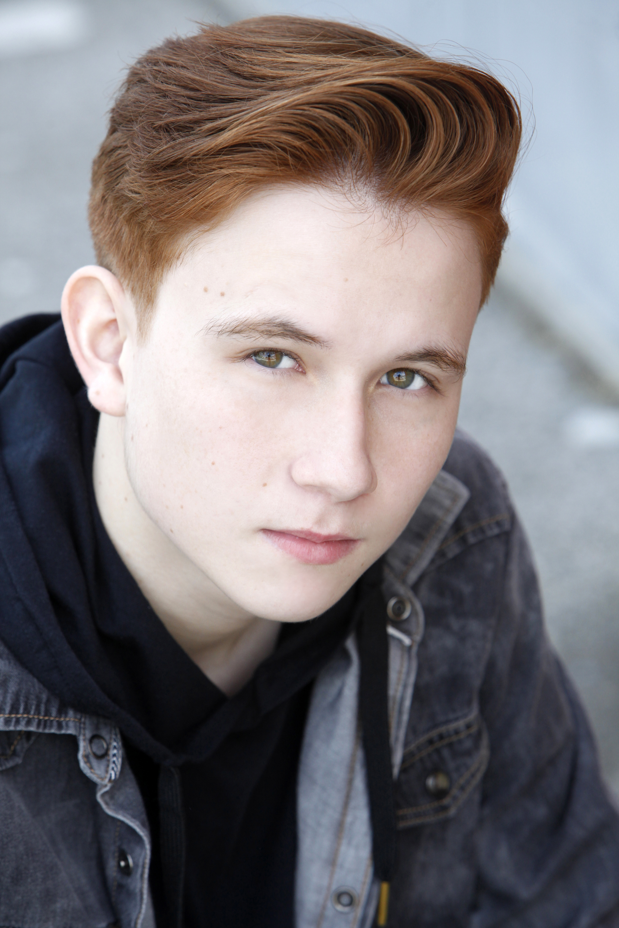 actor Grant McLellan large photo