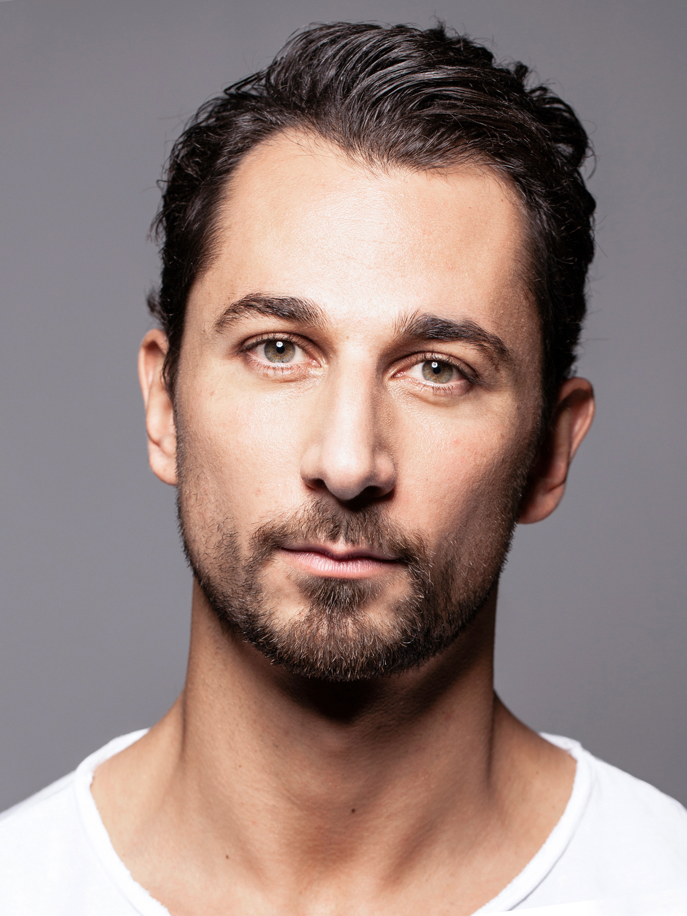 actor Daron Yates large photo