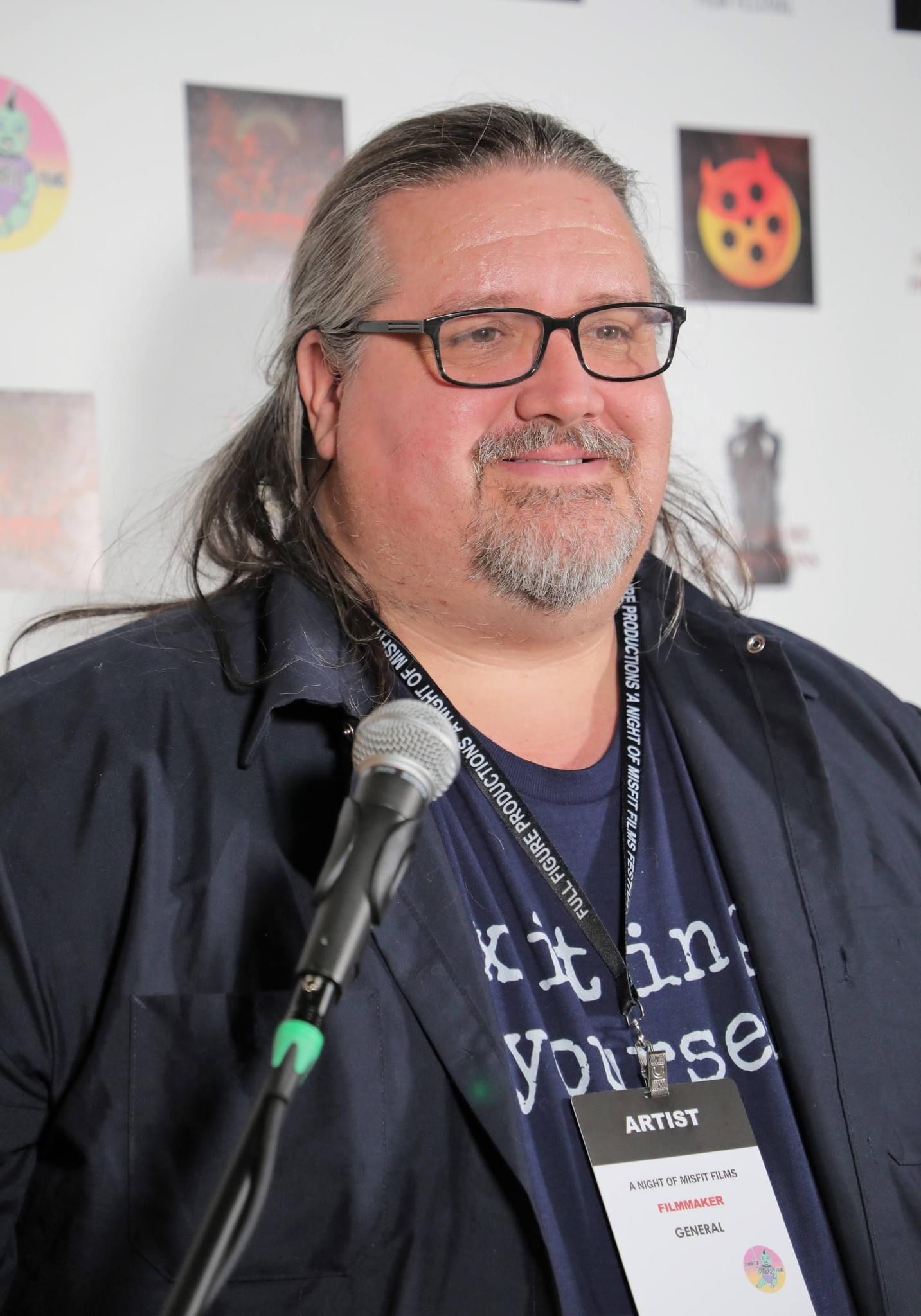 actor Gary Taylor large photo