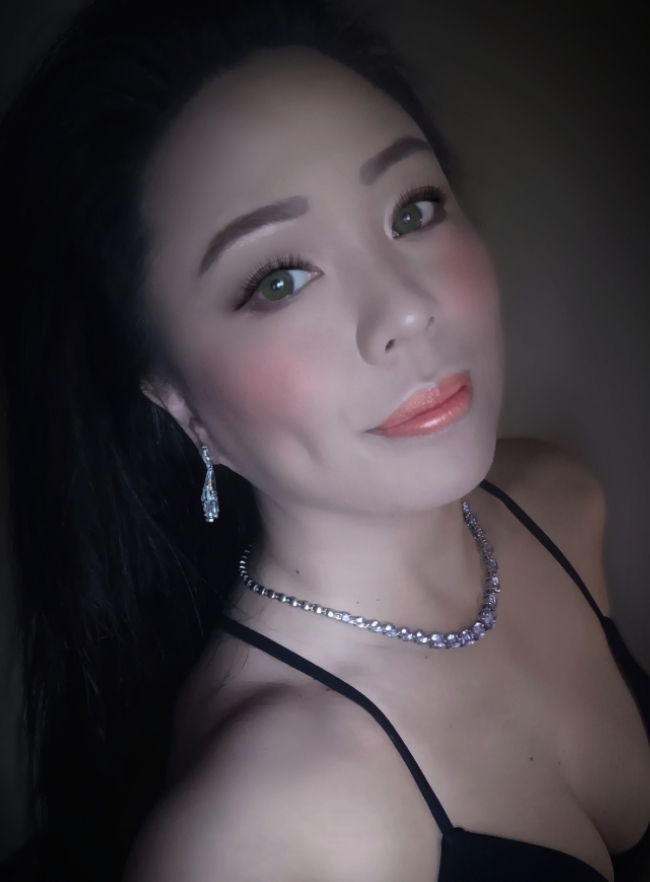 actor Arlene Baluyut large photo