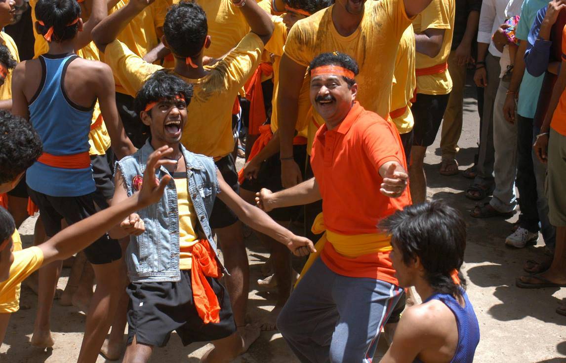 actor Aadesh Bandekar large photo