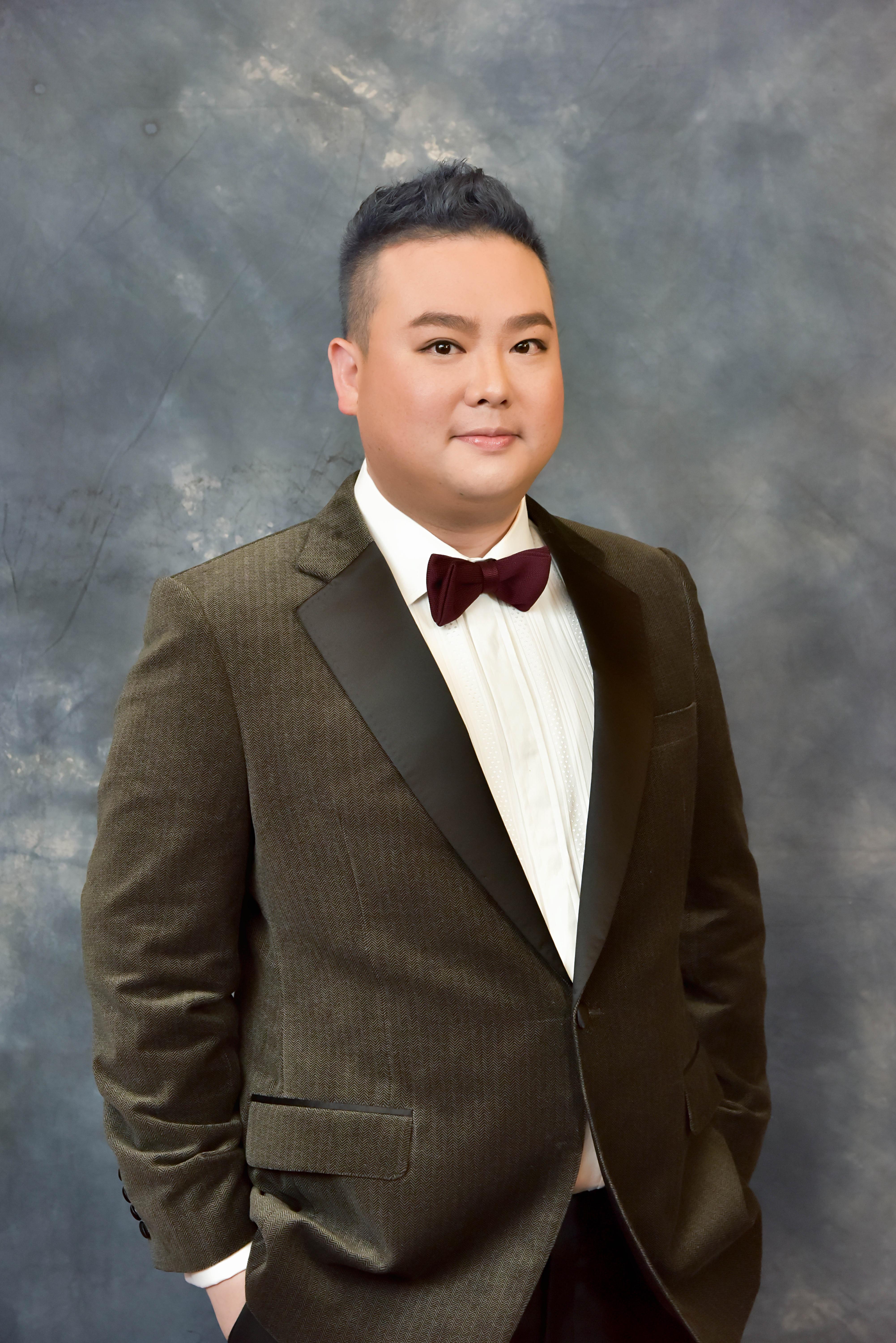 actor Johnson Yuen large photo