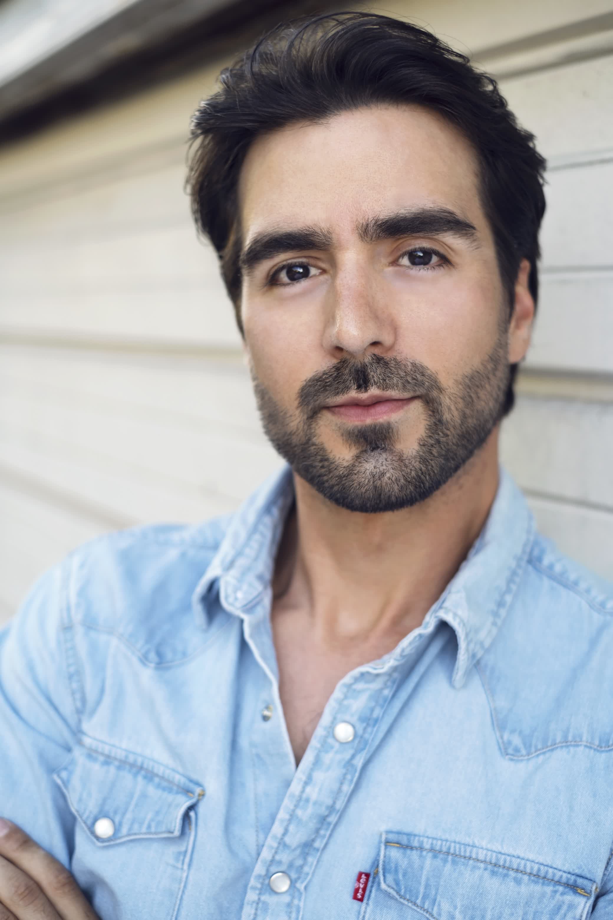 actor Charlie Nesbitt large photo