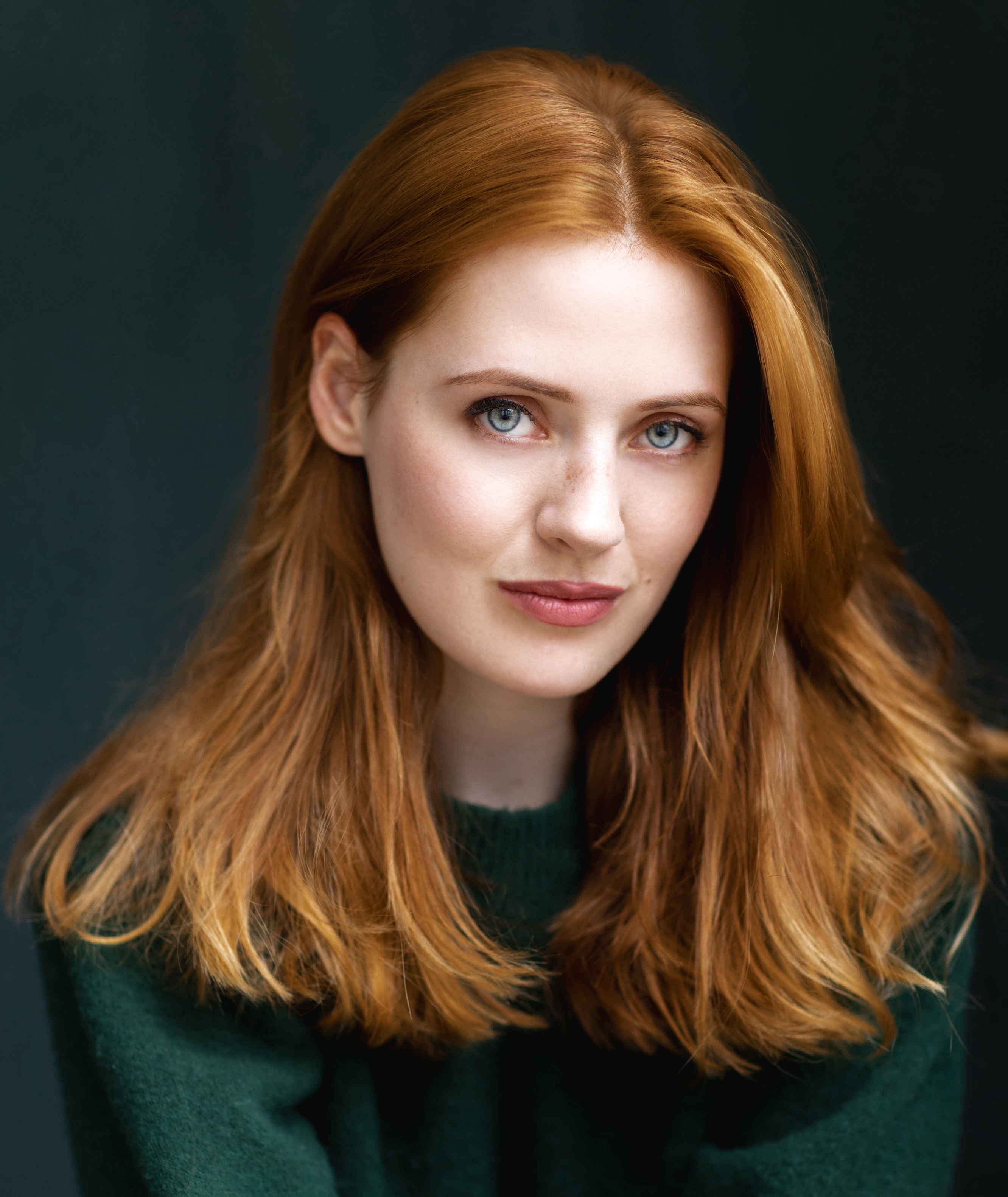 actor Lydia Helen large photo