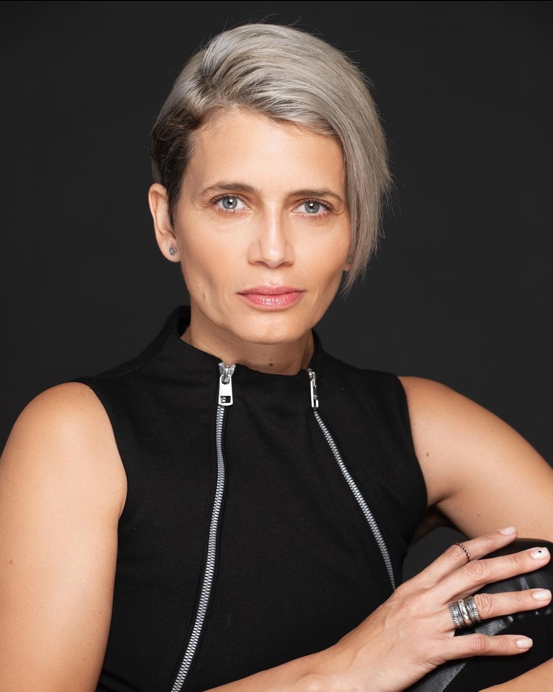 actor Paola Diaz large photo