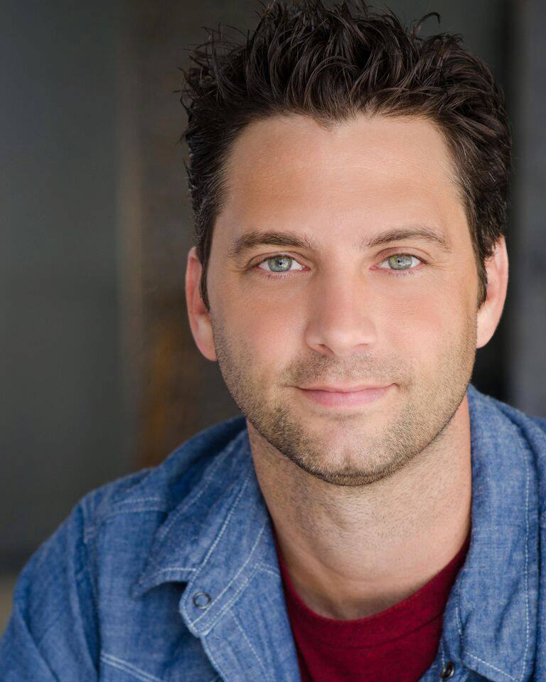 actor Chris Burns large photo