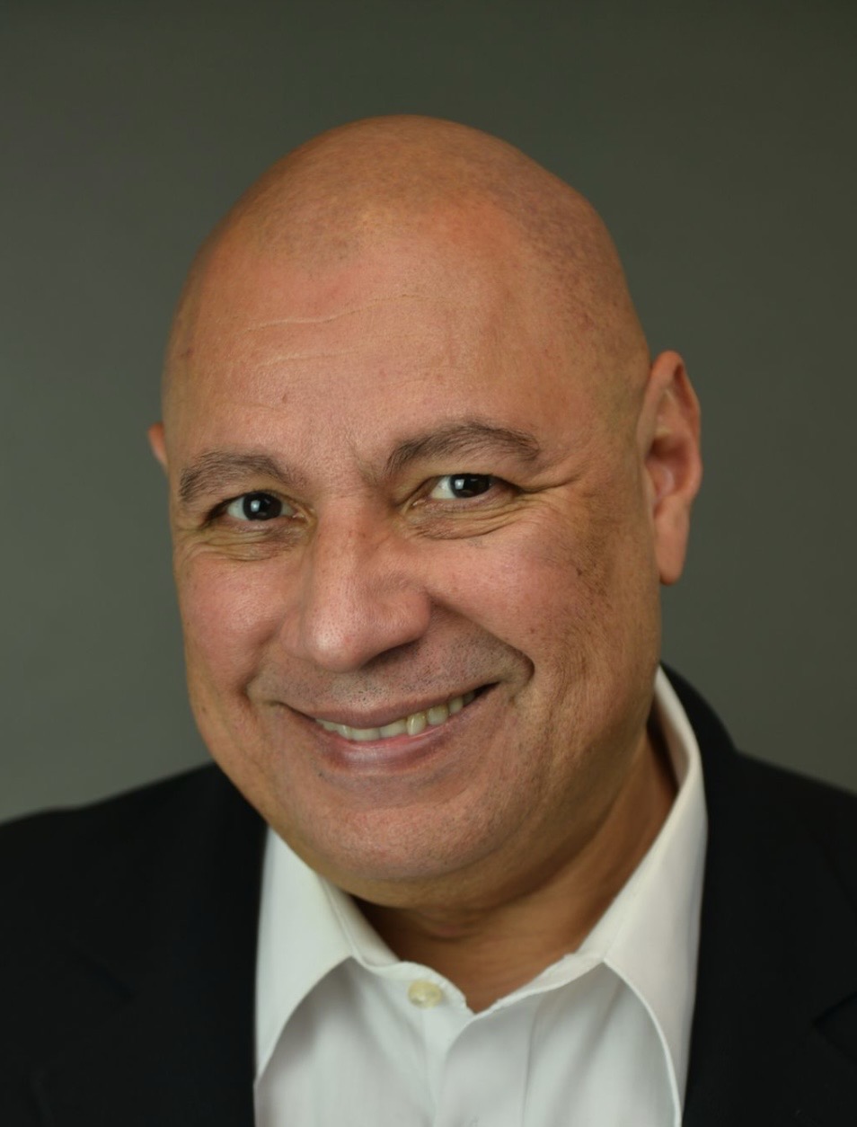 actor José Alvarez large photo