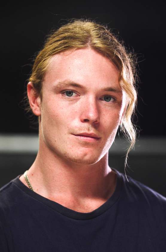 actor Ari McCarthy large photo