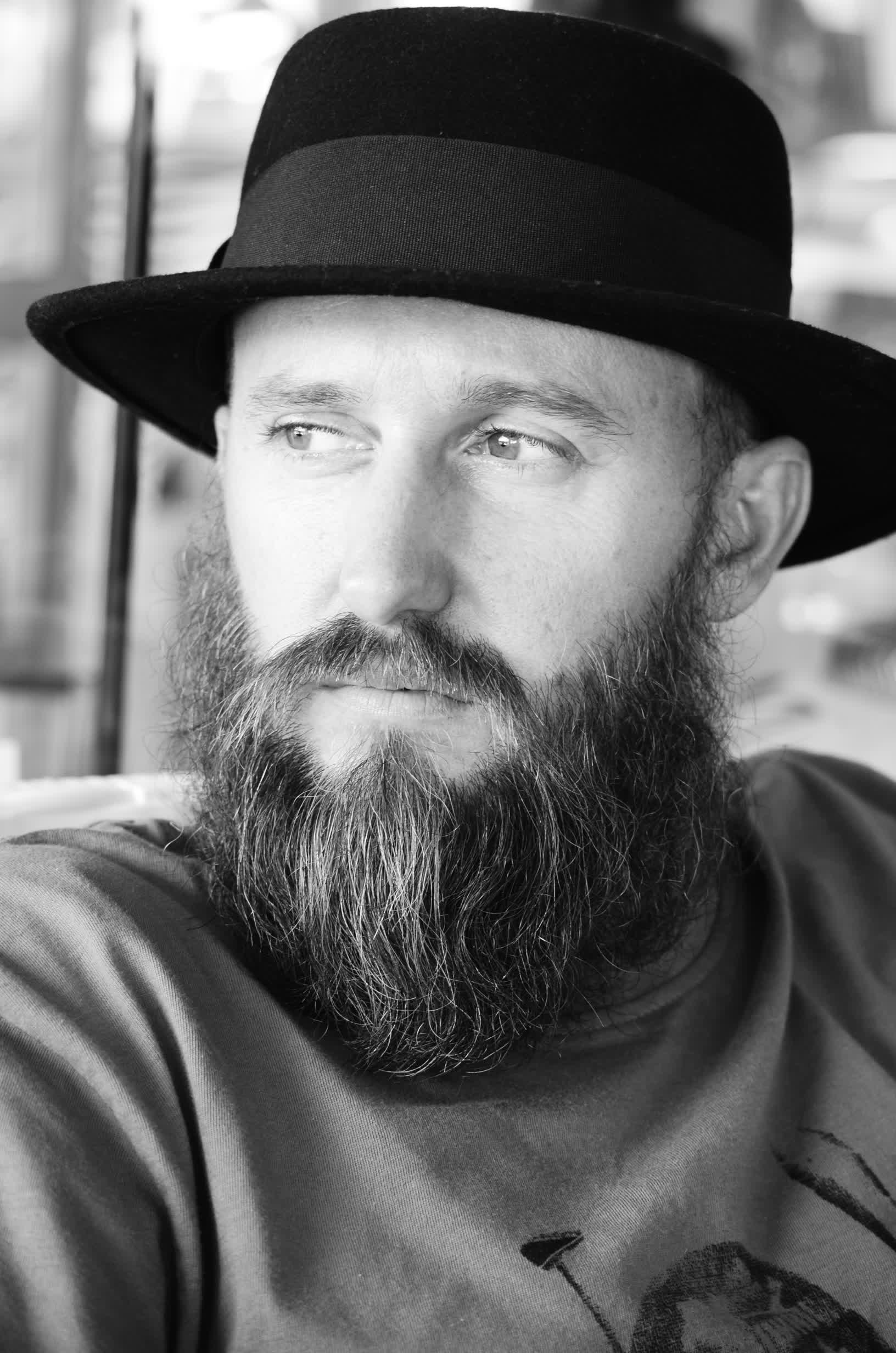 actor Richard Wright-Firth large photo