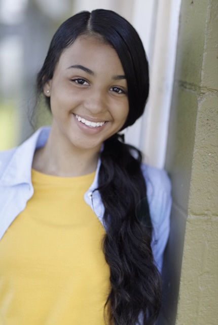 actor Carina Elise Derbigny large photo