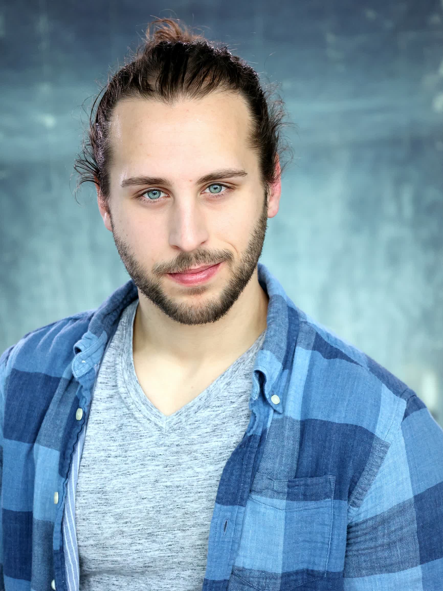 actor Stephen Nicholas Knight large photo