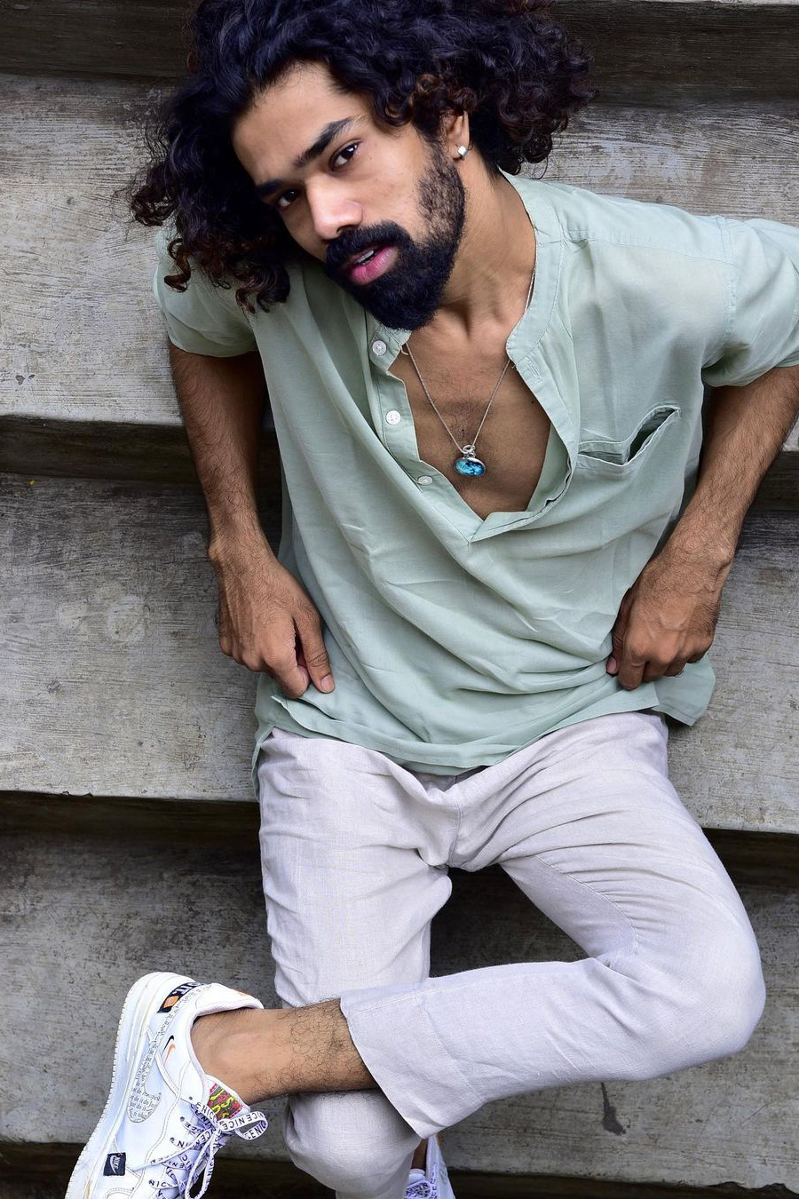 actor Suyash Zunjurke large photo