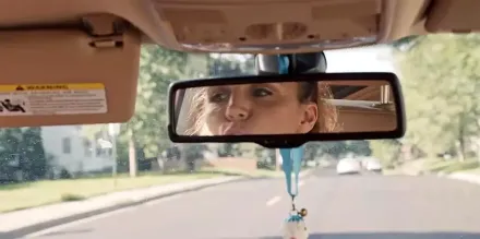 Trailer thumbnail