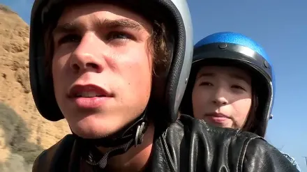Trailer thumbnail