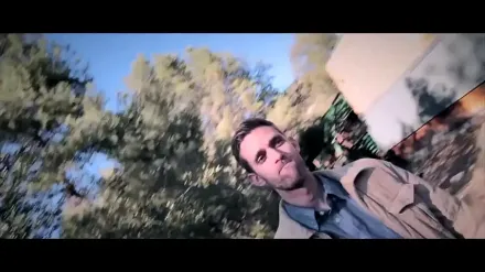 Trailer thumbnail