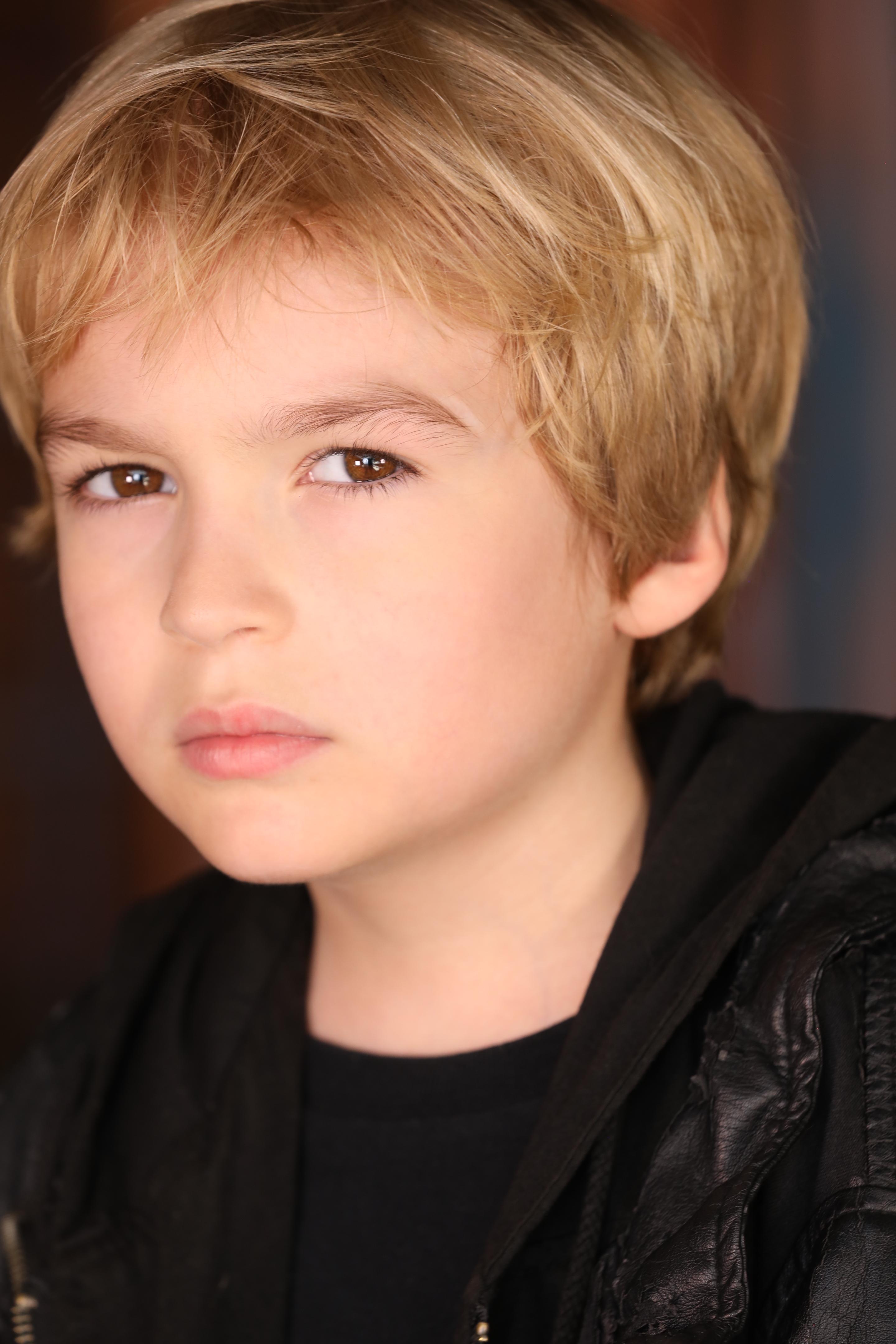 actor Roland Rubio large photo