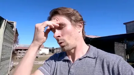 Trailer thumbnail