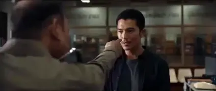 Trailer thumbnail