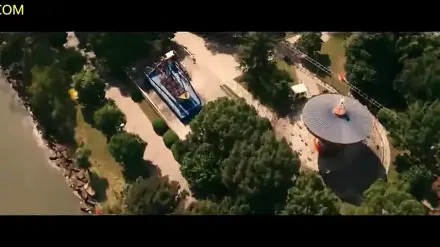 Trailer thumbnail