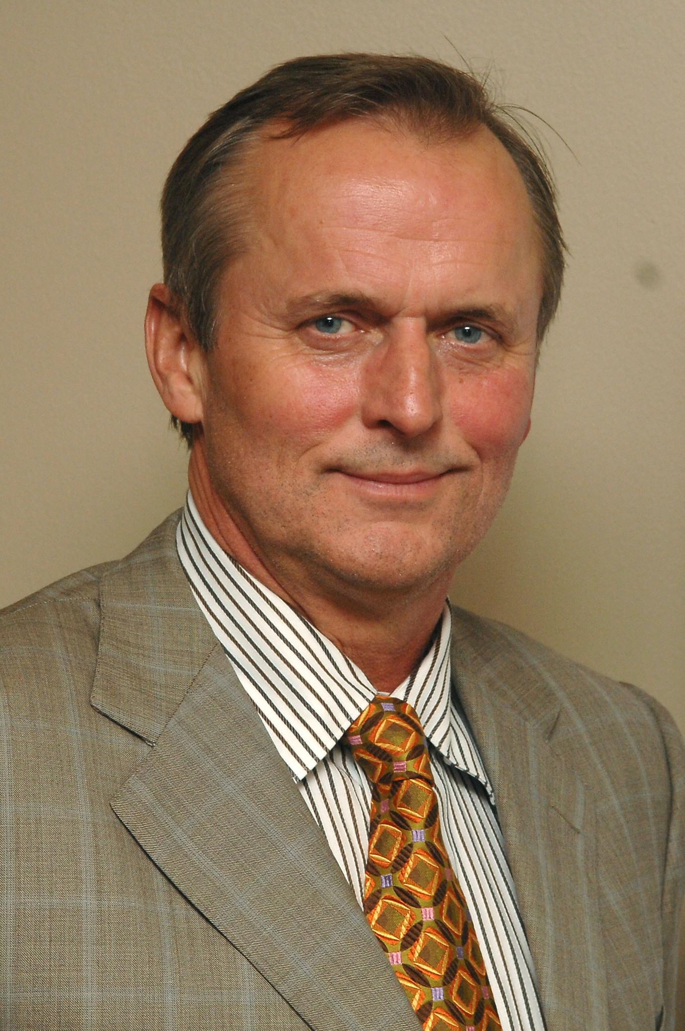 actor John Grisham large photo