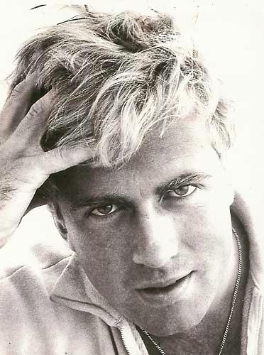 actor Aron Kincaid large photo