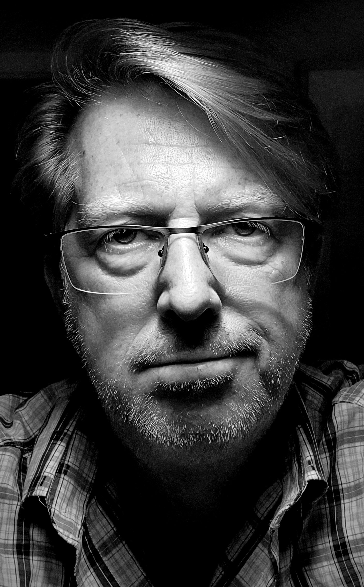 actor Ian Porter large photo