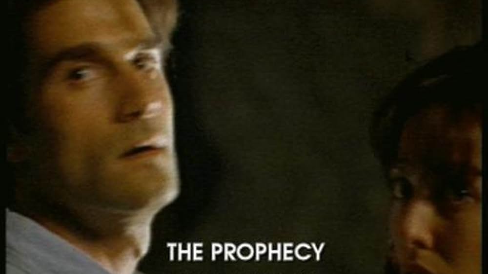 actor Emma Shenah large photo