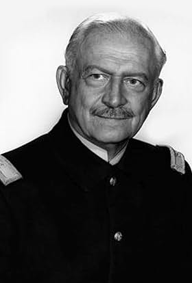 actor Russell Hicks large photo