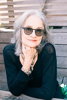 actor Amy Robinson large photo