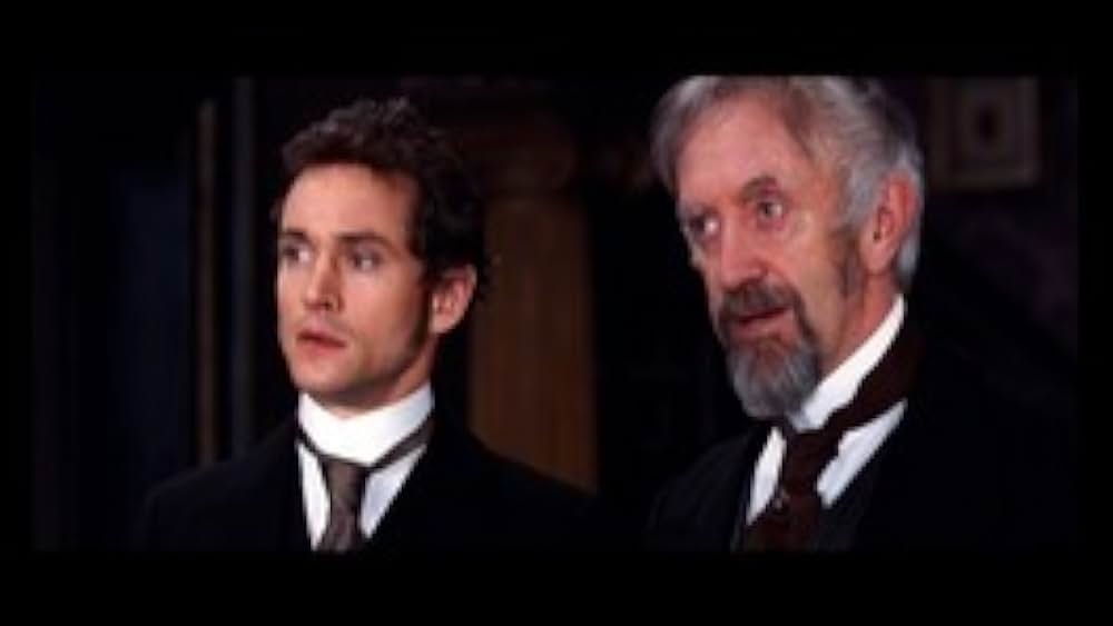 actor Malcolm Rennie large photo