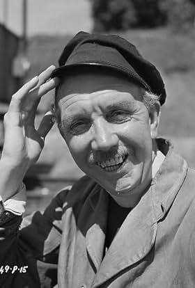 actor George Relph large photo