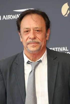 actor Antoine Coesens large photo