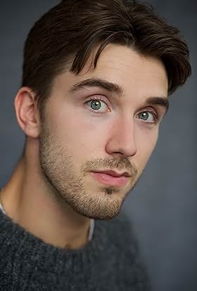 actor George Robinson large photo