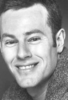 actor Lionel Tozer large photo