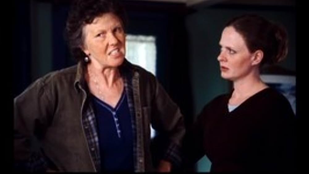 actor Kate Bayley large photo