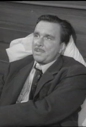 actor Ian MacDonald large photo