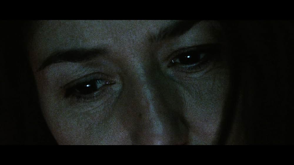 actor Anne-Marie Loop large photo