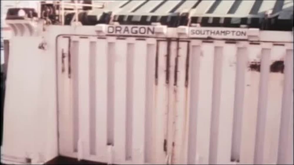 actor Ruth Trouncer large photo