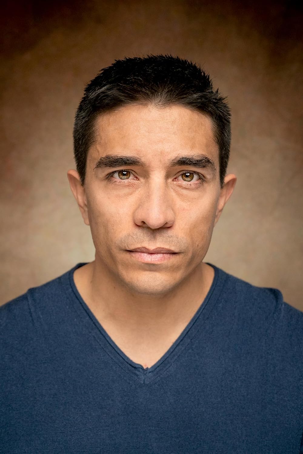 actor Simon Rizzoni large photo