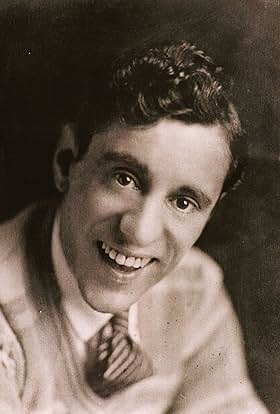 actor Charlie Hall large photo