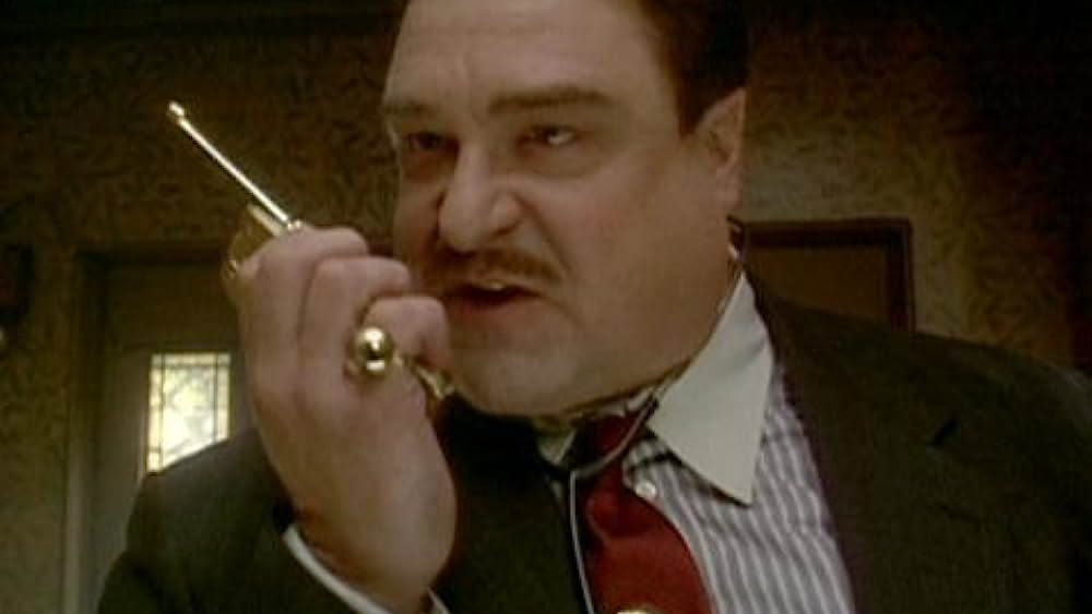 actor Flora Newbigin large photo