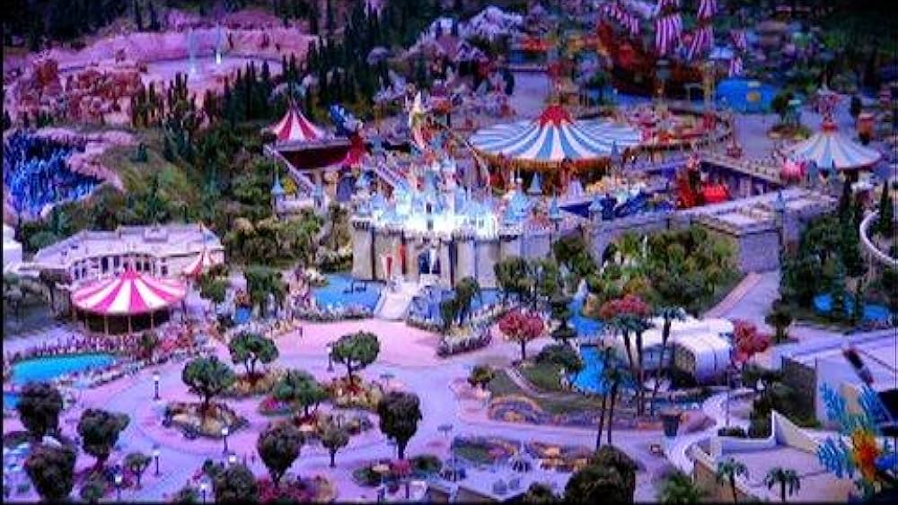 actor Julietta Novis large photo