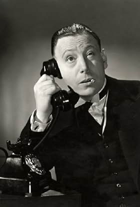 actor Leslie Dwyer large photo