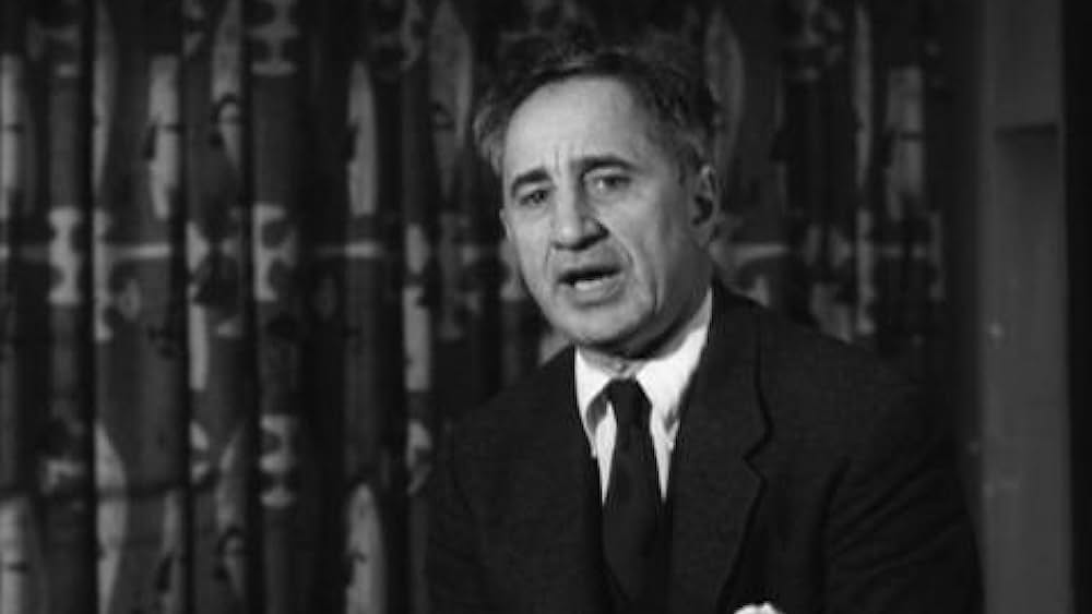 actor Elena Karam large photo