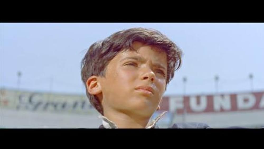 actor Jorge Treviño large photo