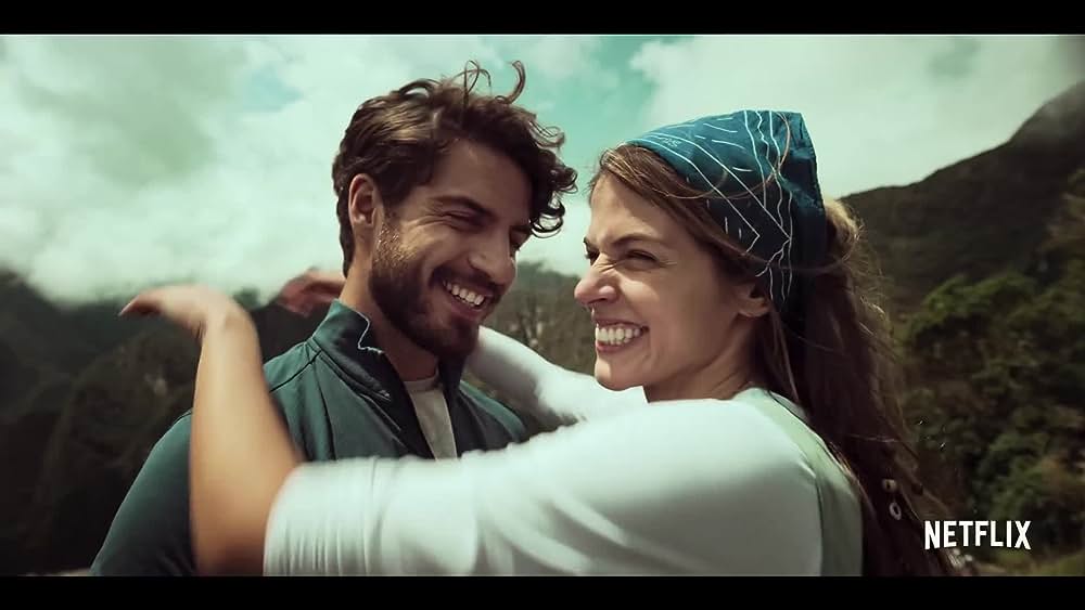 actor Renata Flores large photo