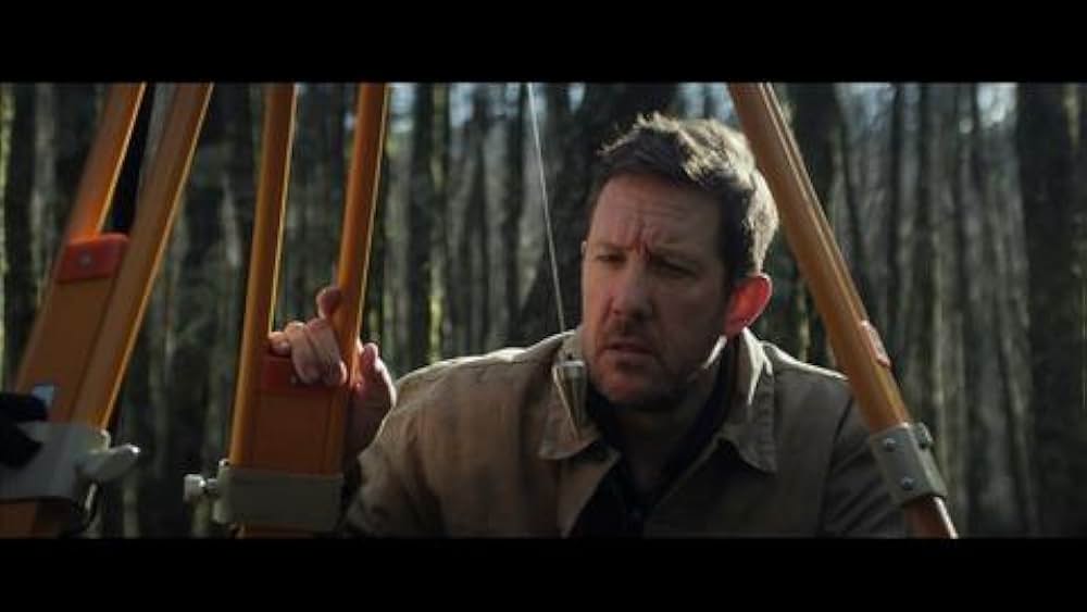 actor Helen Roche large photo